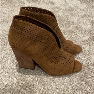 Vince Camuto Kainan Open Toe ankle bootie